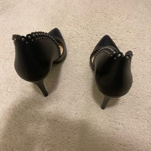 Jessica Simpson Black Pumps